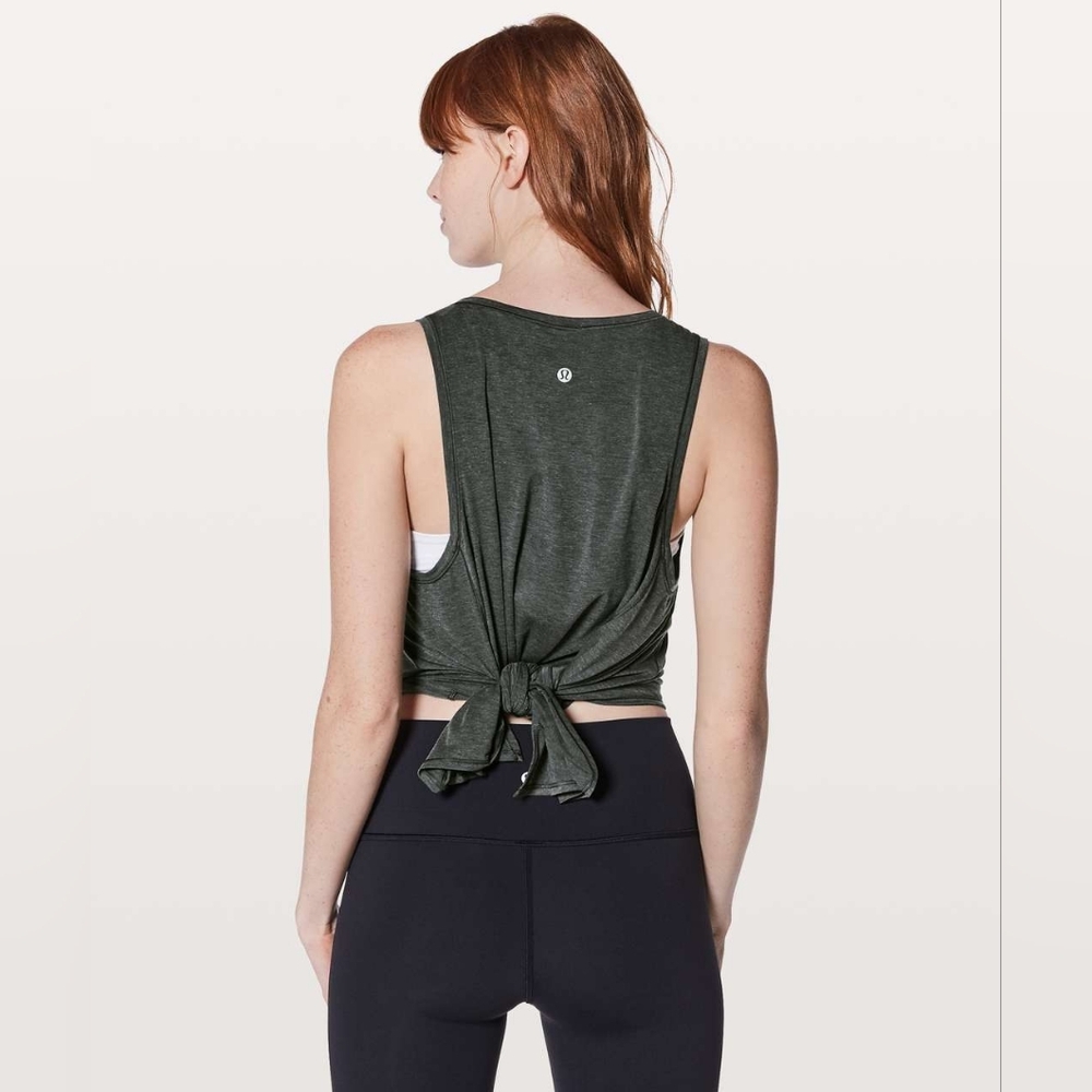 Lululemon Watch Me Flip Tank Heathered Black Yoga Athletic Athleisure 4/6
